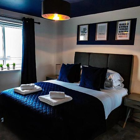 The Marine - Balcony - Beach View - Coorie Doon Stays Ayr Eksteriør billede